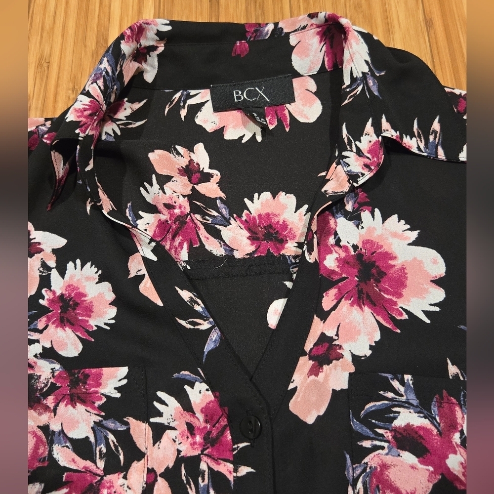 NWOT BCX Floral Black and Pink Women's Top - Picture 5 of 9